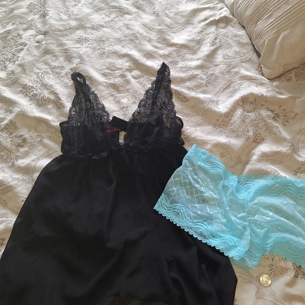 Hips and Curves babydoll lingerie and panty set